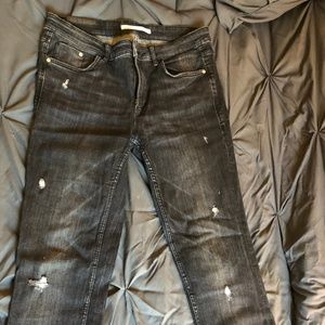 Zara Women's Distressed Black Jeans Size 10